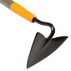Ames Warren Triangular Hoe, 4.75-inch Width -Garden-Tools 7wh 2