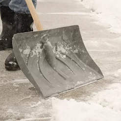 Leonard Snow Shovel With Steel Wear Strip -Garden-Tools a218p 3