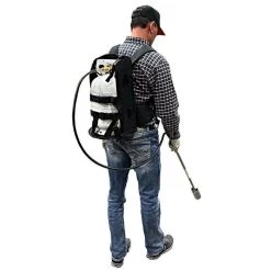 Weed Dragon; 400,000 BTU Backpack Torch Kit -Garden-Tools bp230 inuse 3.14.23