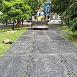 Trakmat 44.5In X 8Ft X 1/2In Black